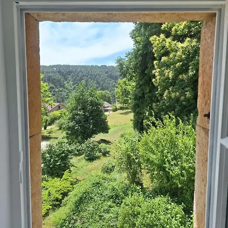 Les De La Bastide *