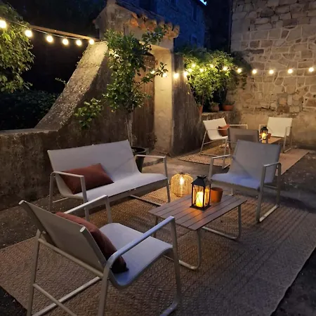 Les De La Bastide Apartment