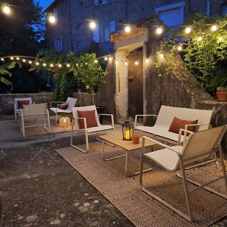 Les De La Bastide Apartment *